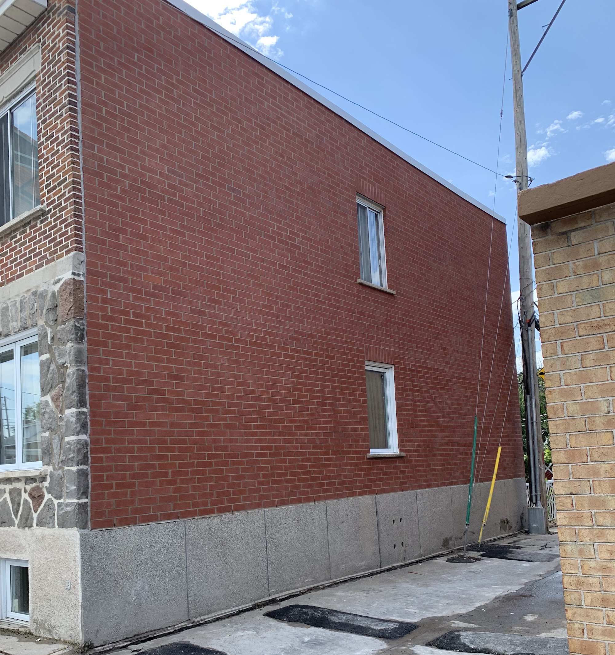 Maçonnerie Montréal - Construction mur coupe-feu en bloc de beton a Montreal